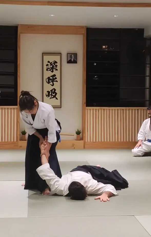 Prática de Aikido no dojo em Porto Alegre